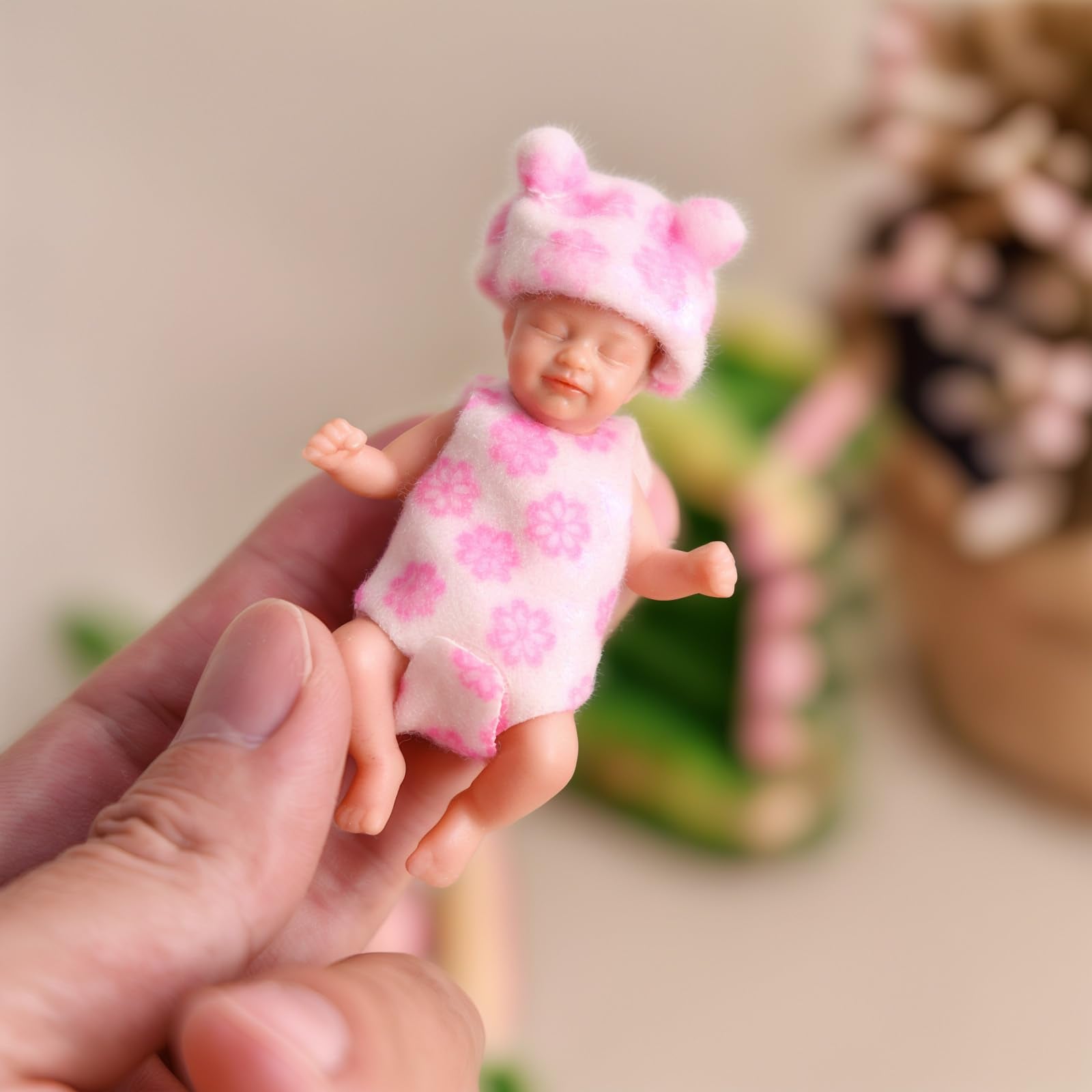Babeside tiny hands detail highlights realistic features for tactile pretend play.