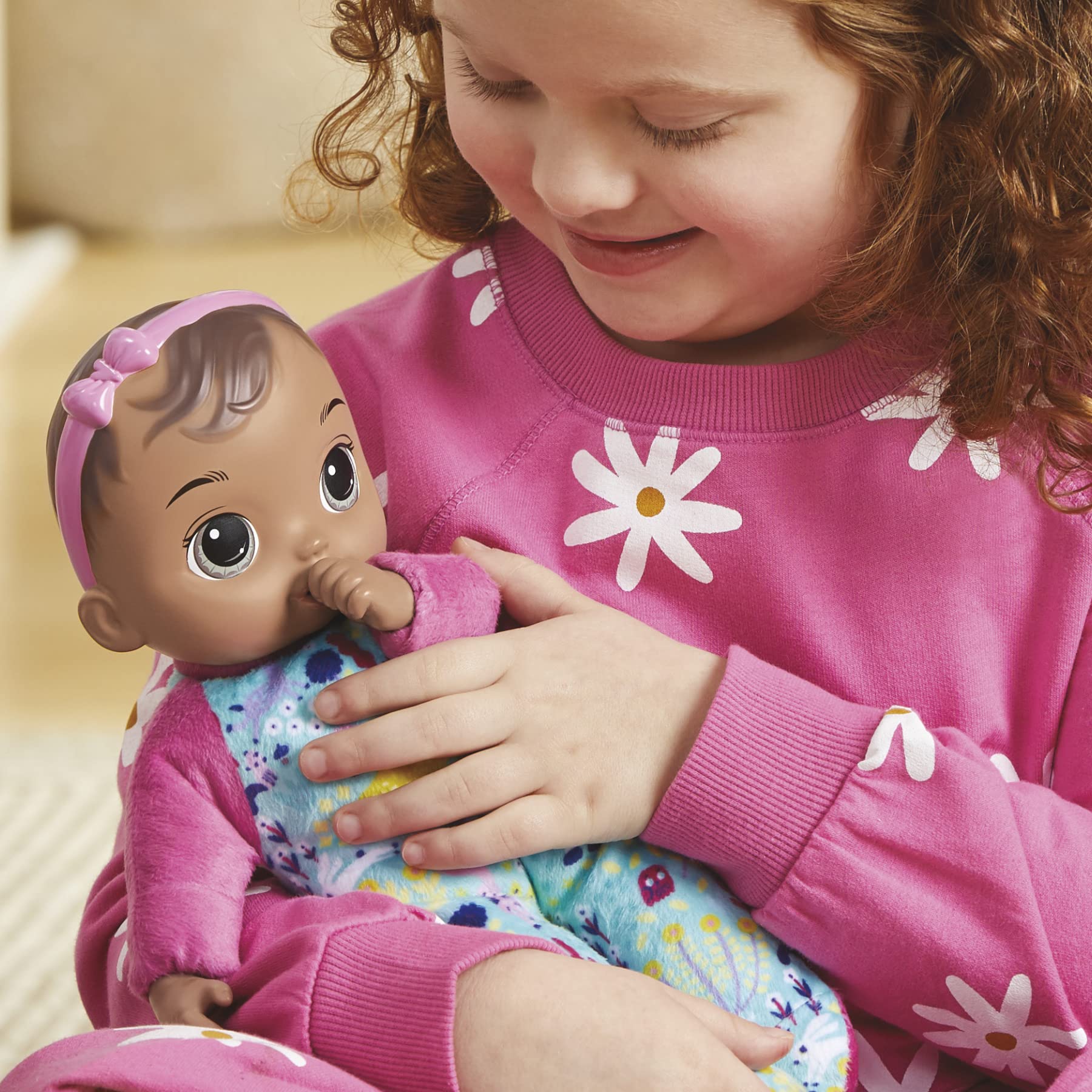 Giftable crib-themed packaging makes this doll a ready-to-gift option.