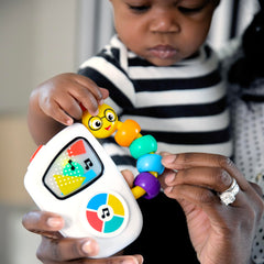 Colorful screen visuals complement the music on Baby Einstein Take Along Tunes.