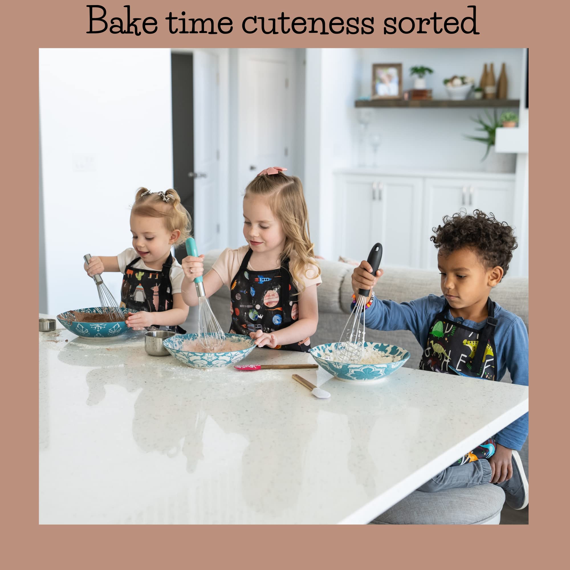 BABYBOET kids apron painting activity showing art session