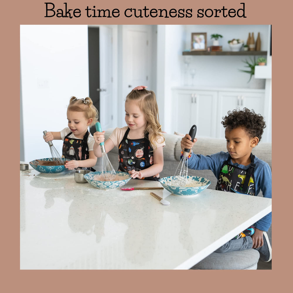 BABYBOET Kids apron pocket stores tools during projects
