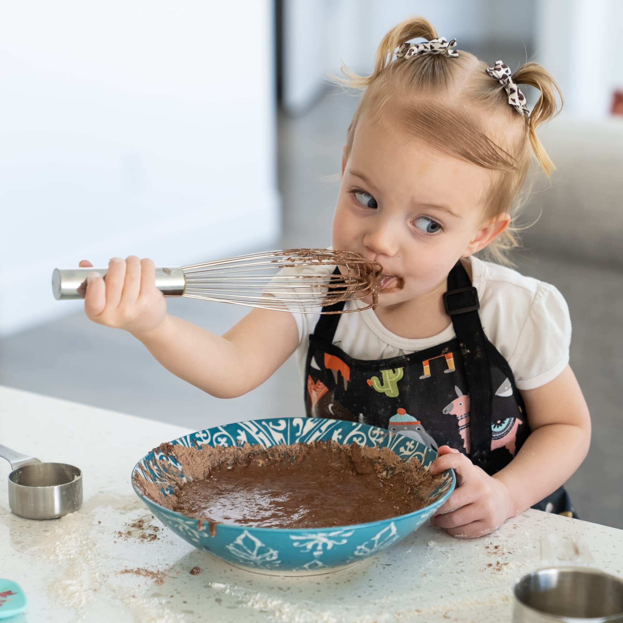 BABYBOET kids cotton apron texture showing soft fabric suitable for sensitive skin