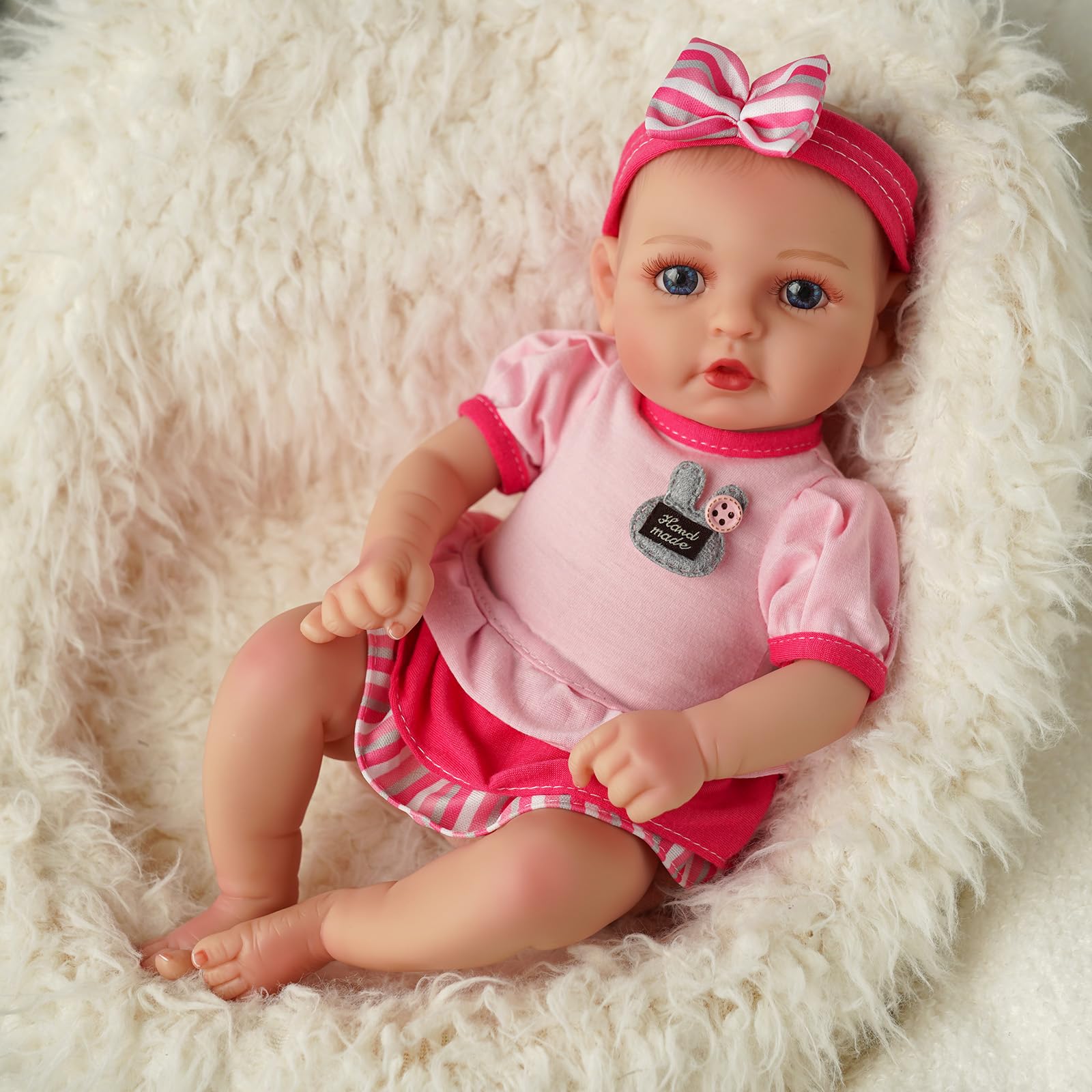 BABESIDE size compatibility fits 10-15 inch dolls precisely
