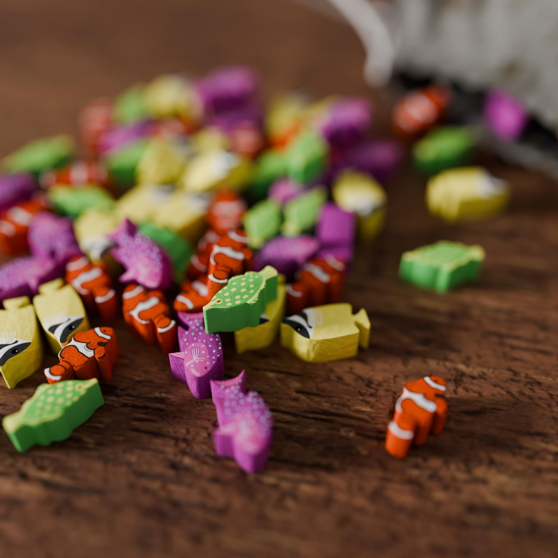 BAD COMET Shallow Sea seashell tokens provide tactile scoring cues and thematic flair.