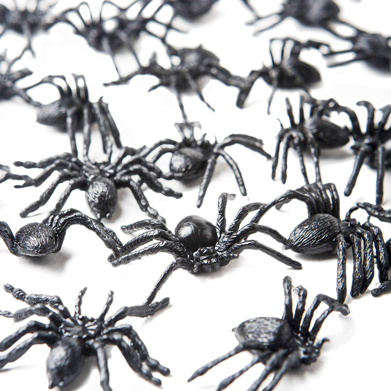 BAINFE realistic red-eyed spiders to boost spooky ambiance