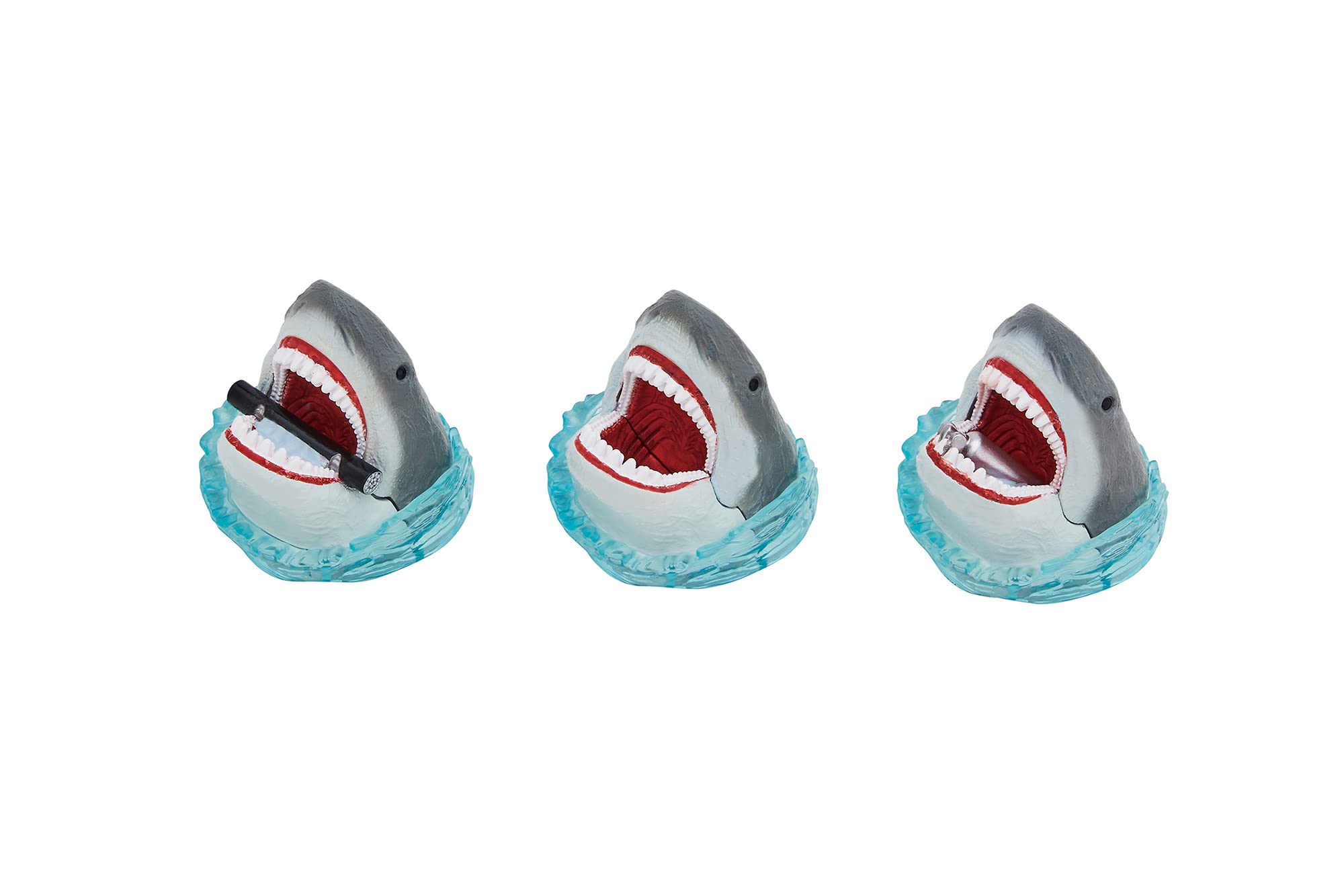 Bandai Bikkura Egg Dramatic Bath Series marine bath agent melt creates two shifting colors.