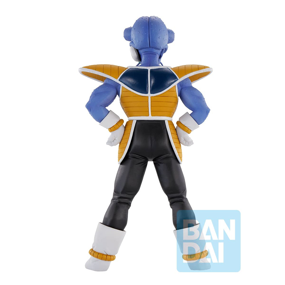 Bandai Ichibansho Cui with other figures on a Dragon Ball display