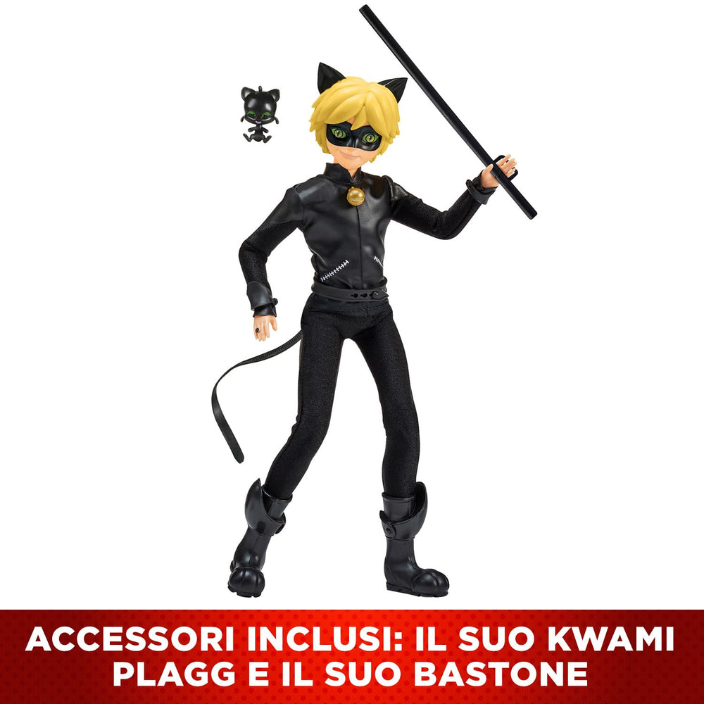 Bandai Miraculous Cat Noir removable outfit enables dress-up fun.