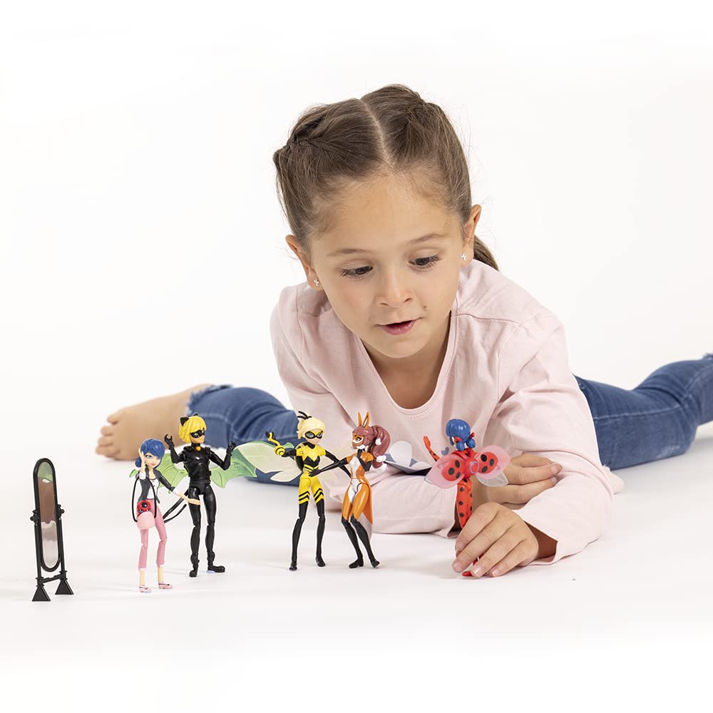 Bright packaging and sturdy accessories make gifting and storage easy.