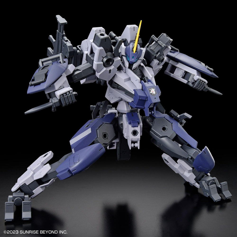 MAILeS Protogouyo weapon rack highlighting gear options for dynamic poses