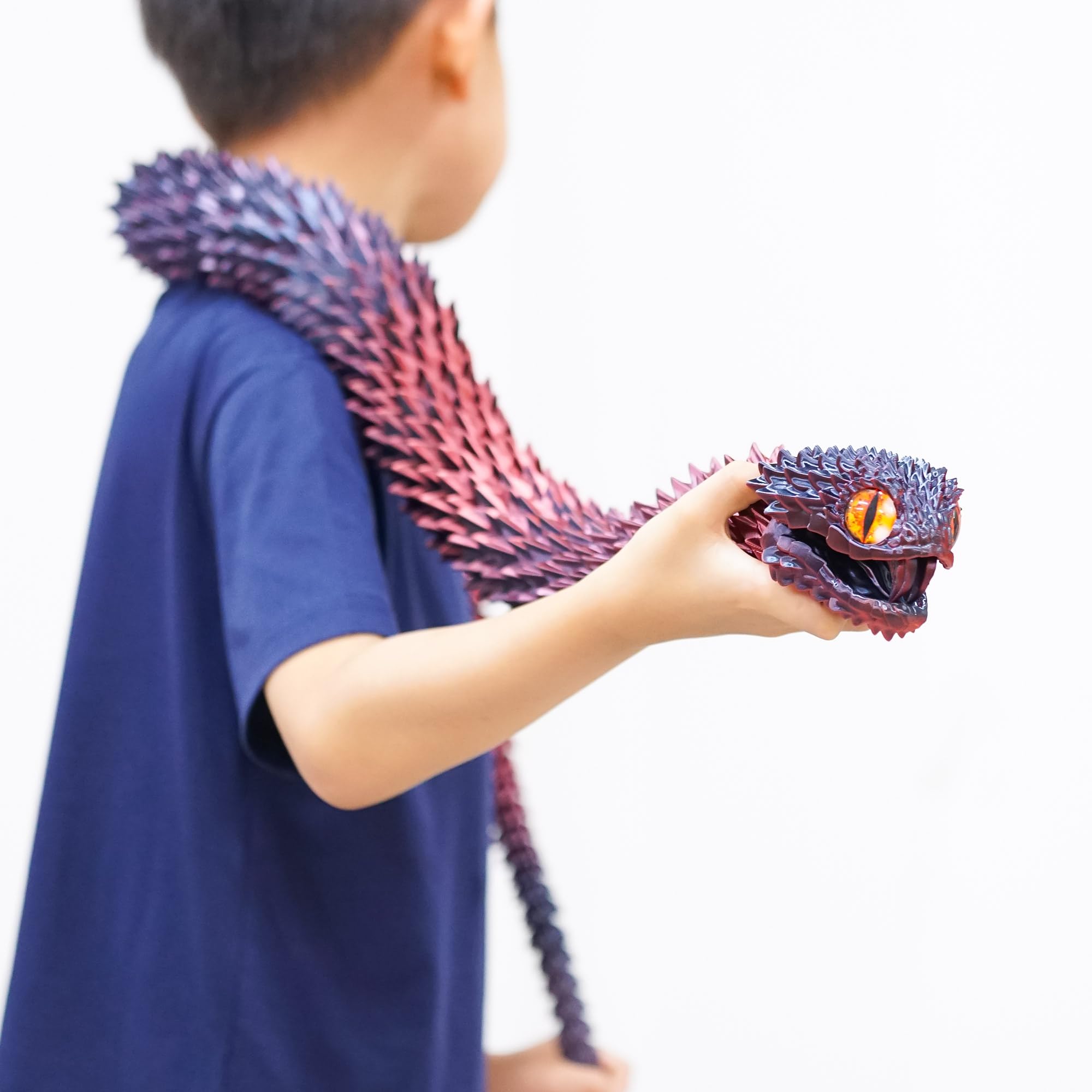 BANPIWOLG snake model lifelike detail catches light from every angle.