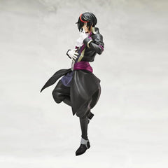 Figure base and stand provide stable support for dynamic poses.