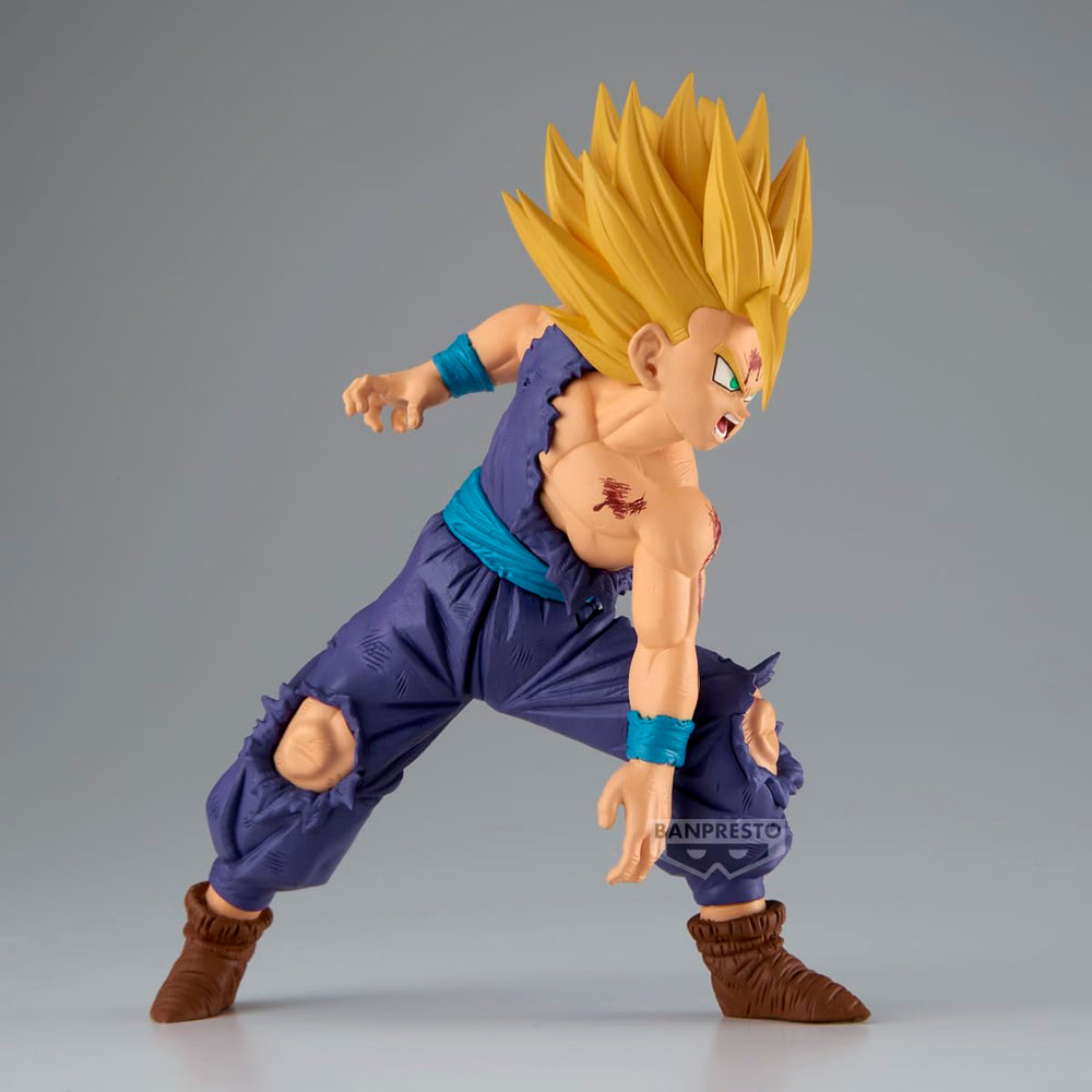 Banpresto Dragon Ball Z Gohan vs Cell figure face close-up.