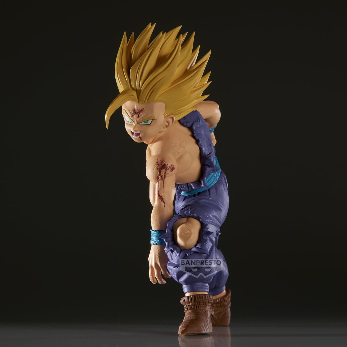 Banpresto Dragon Ball Z Gohan vs Cell figure vivid paintwork for collection.