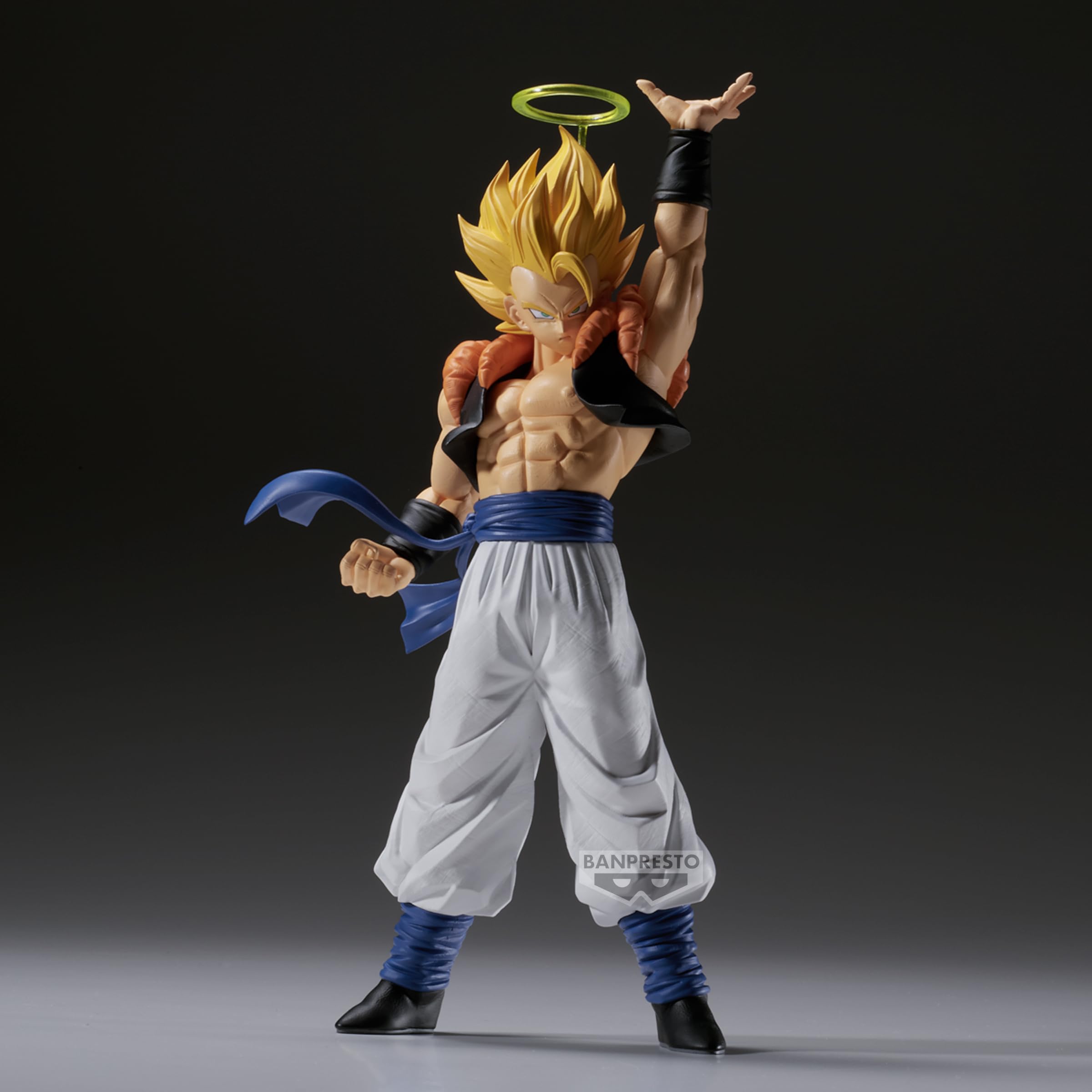 Banpresto Gogeta vs Janemba display-ready setup with other figures.