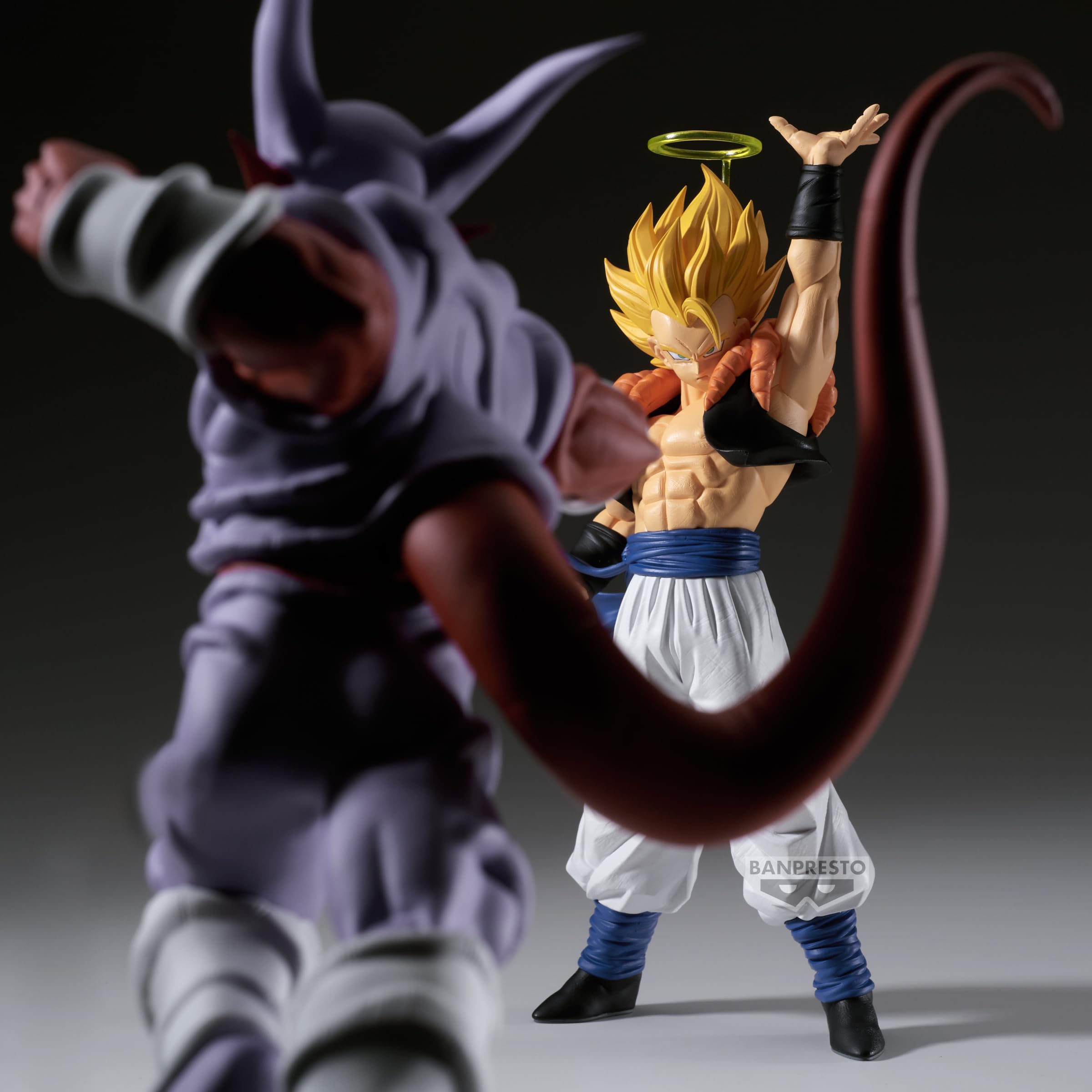 Banpresto Gogeta scale near standard 6.7 inches for shelf balance.