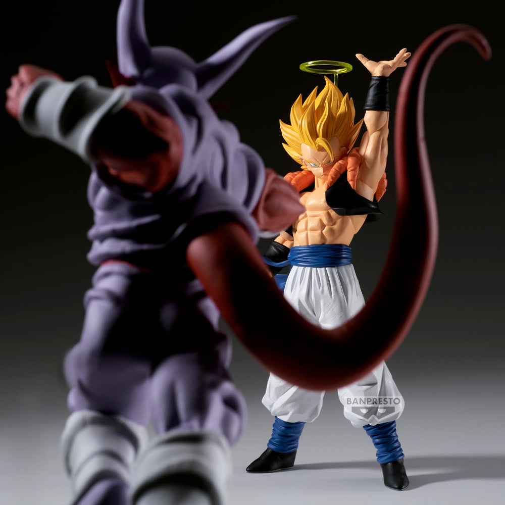 Banpresto Gogeta scale near standard 6.7 inches for shelf balance.