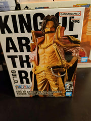 Banpresto Gol D. Roger Special ver. A figure, front view, ideal centerpiece for display.
