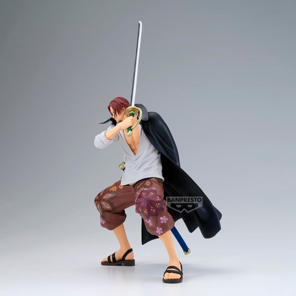Banpresto Grandista Shanks close-up to appreciate sculpt detail.