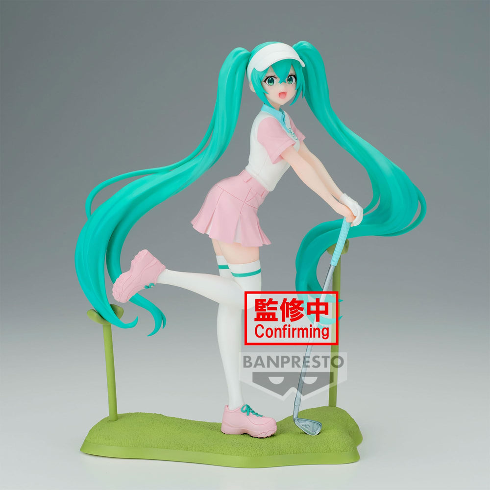 Banpresto Hatsune Miku Holiday Memories Golf display-friendly collectible for shelves