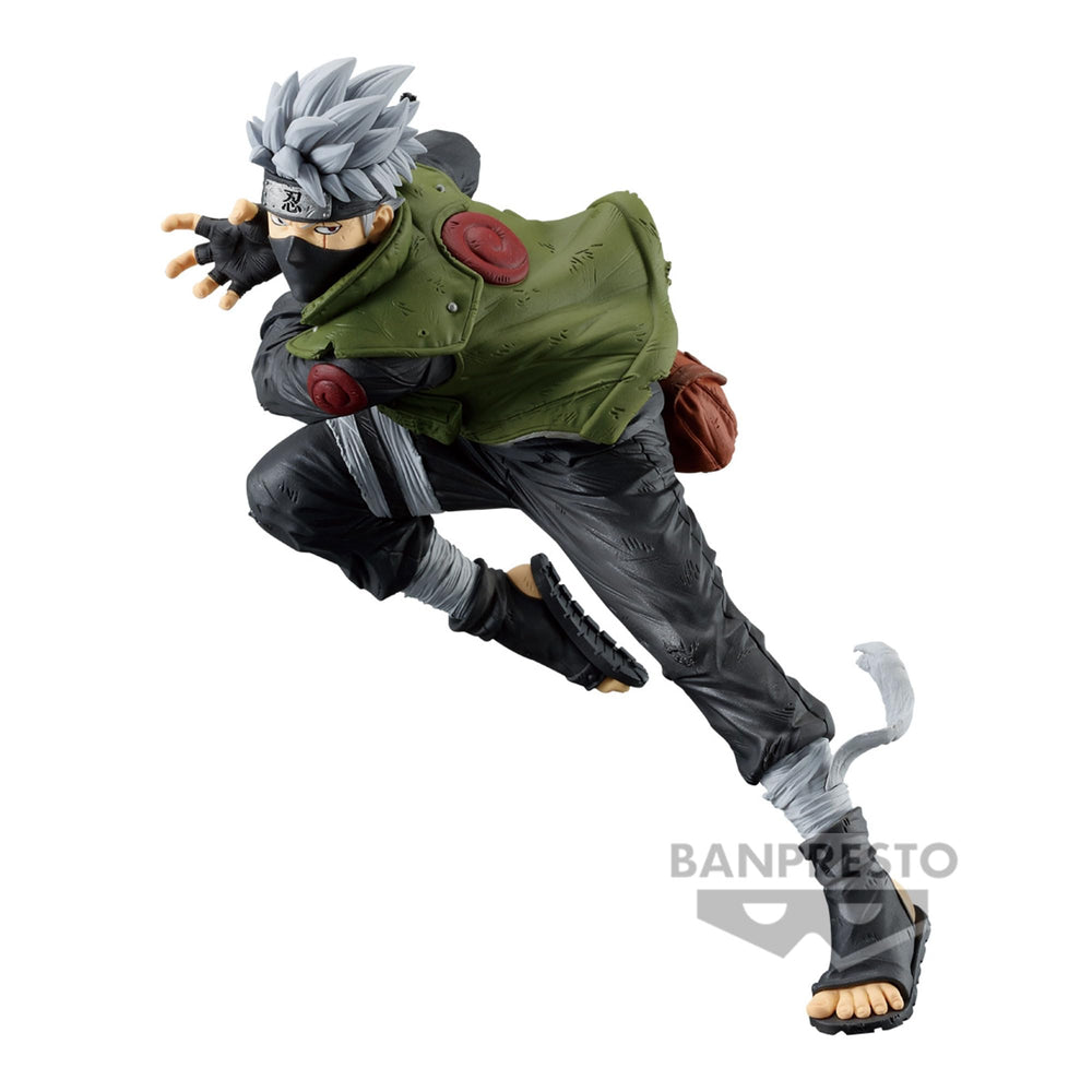 Banpresto Kakashi iconic pose figure showcases dynamic stance for desk or display cases.