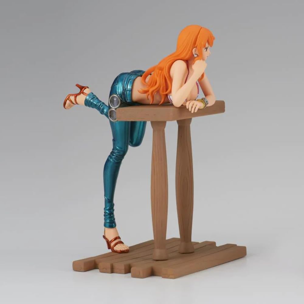 Banpresto Nami Special Ver. A, display-ready with stable base for tabletop setups.
