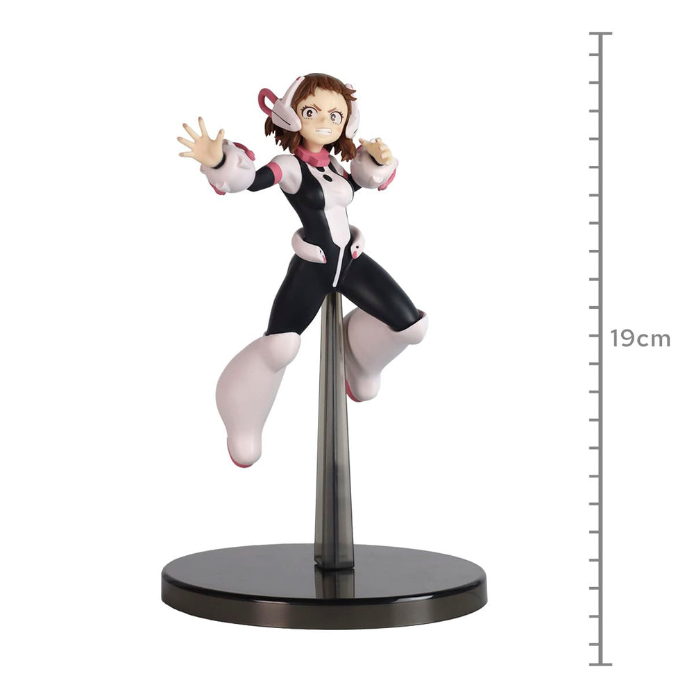 Banpresto Ochaco Uraraka vol.32 figure on desk for anime display.