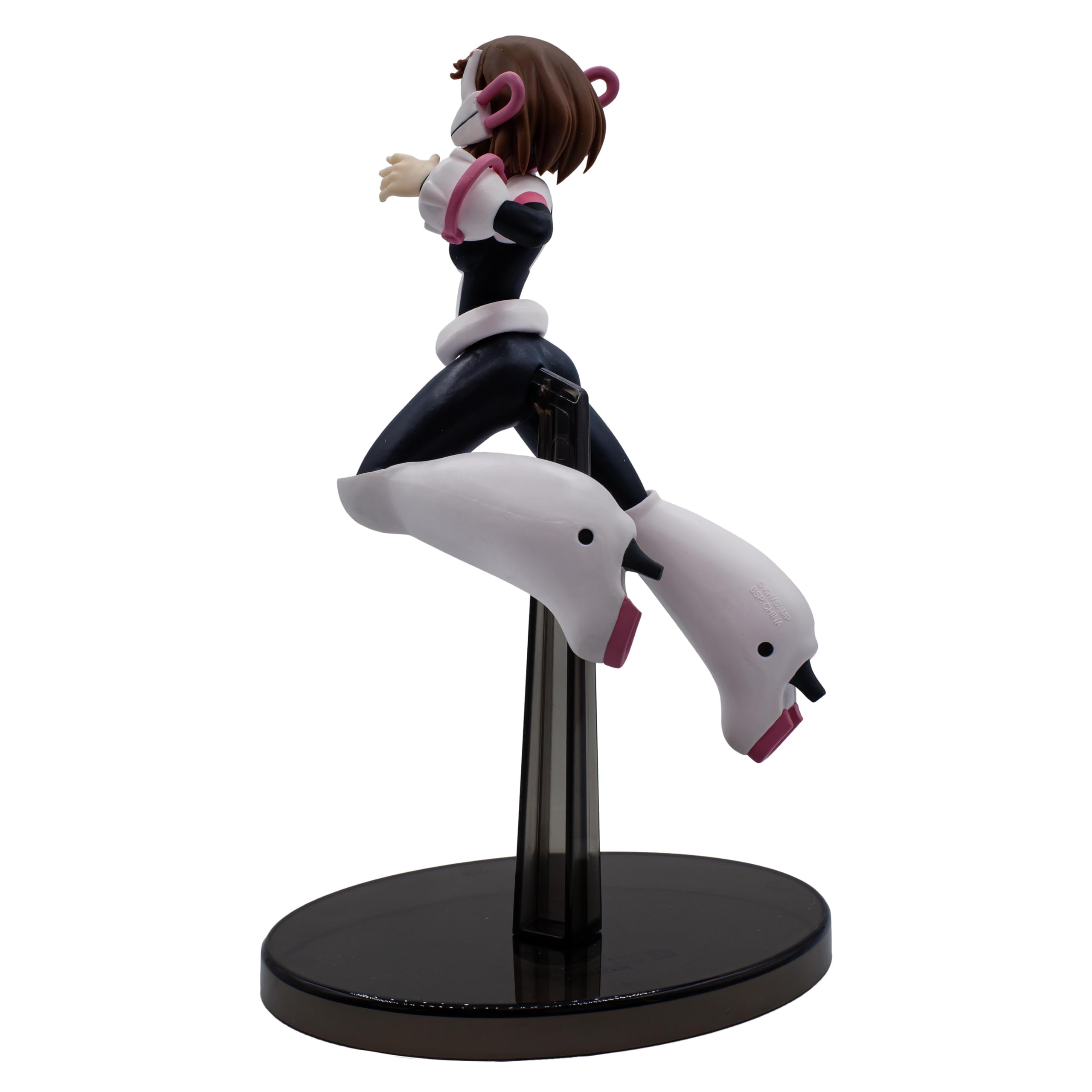 Banpresto Ochaco Uraraka vol.32 portrait view emphasizing costume design.