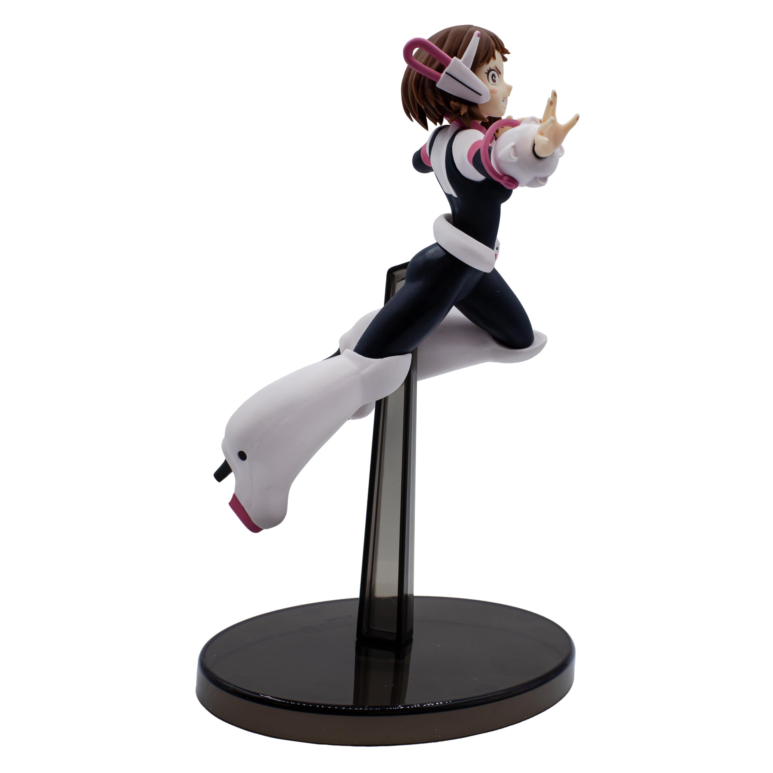 Banpresto Ochaco Uraraka vol.32 side view shows balanced silhouette.