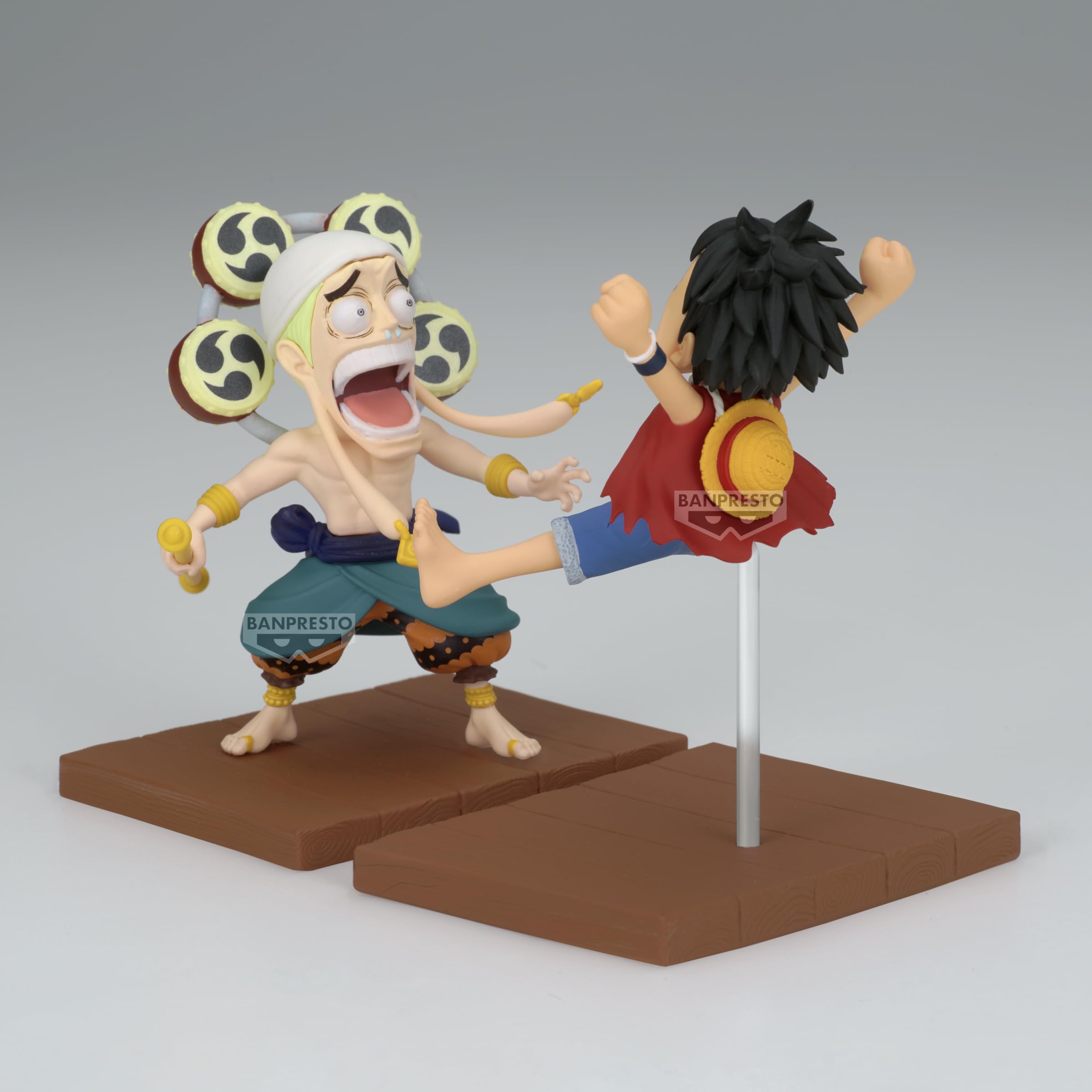 Banpresto One Piece Log Stories figure duo posing dramatically on a compact stand.