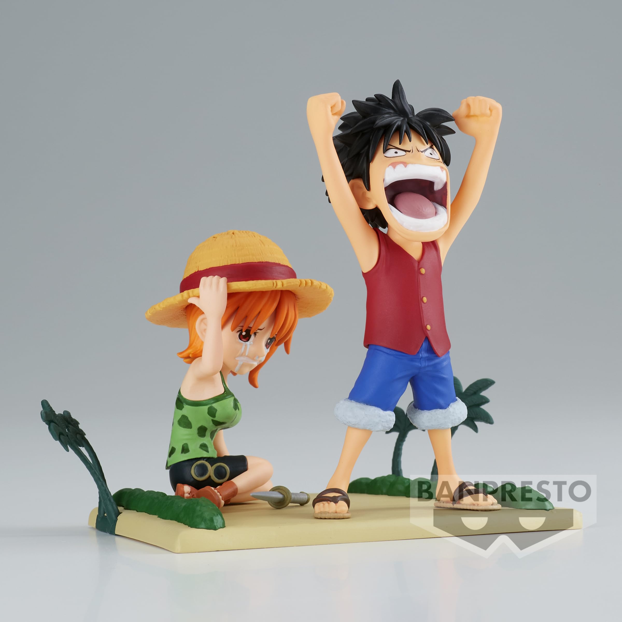 Official Bandai Namco-warned packaging confirms licensing and authenticity.