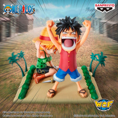 Iconic Luffy and Nami scene captured for shelf display in Banpresto Log Stories.