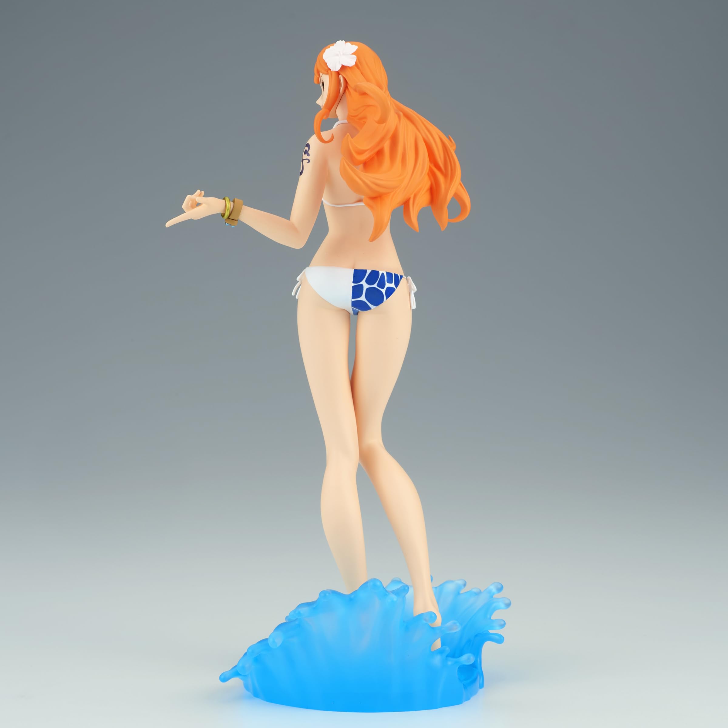 Banpresto Nami Splash Style dynamic pose for dramatic display