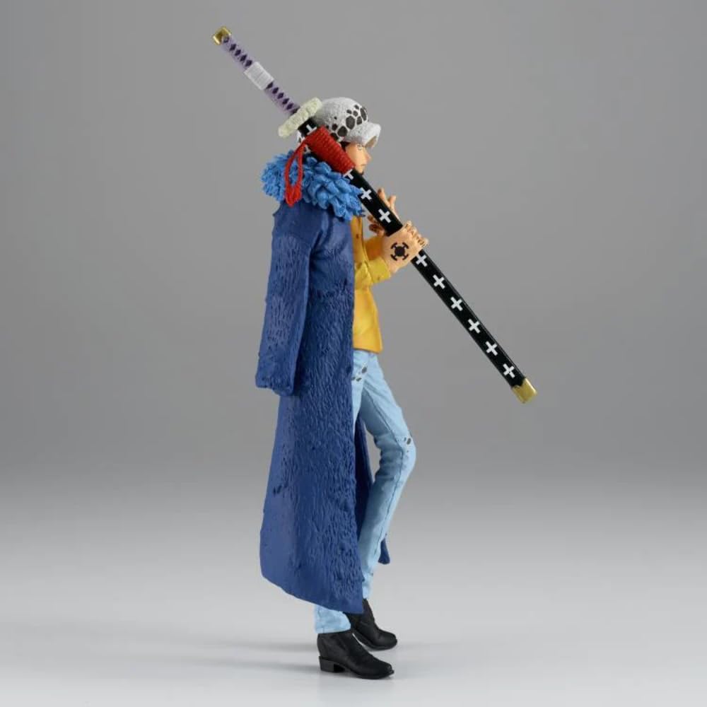 Banpresto Trafalgar Law Wanokuni base and stand support secure posing options.