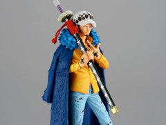 Banpresto Trafalgar Law Wanokuni front pose enhances shelf presence and conversation starter.