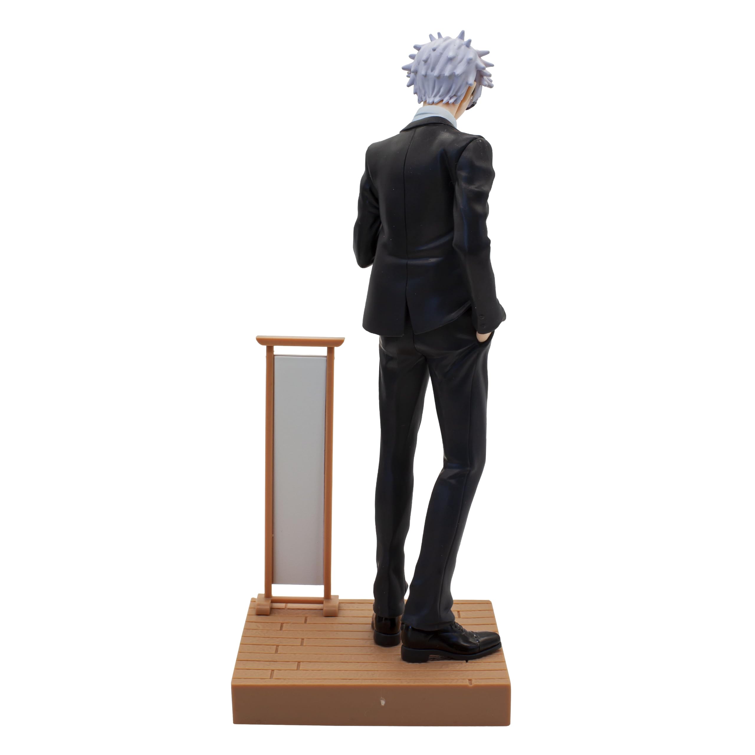 Banpresto Gojo diorama scale reference aids shelf arrangement