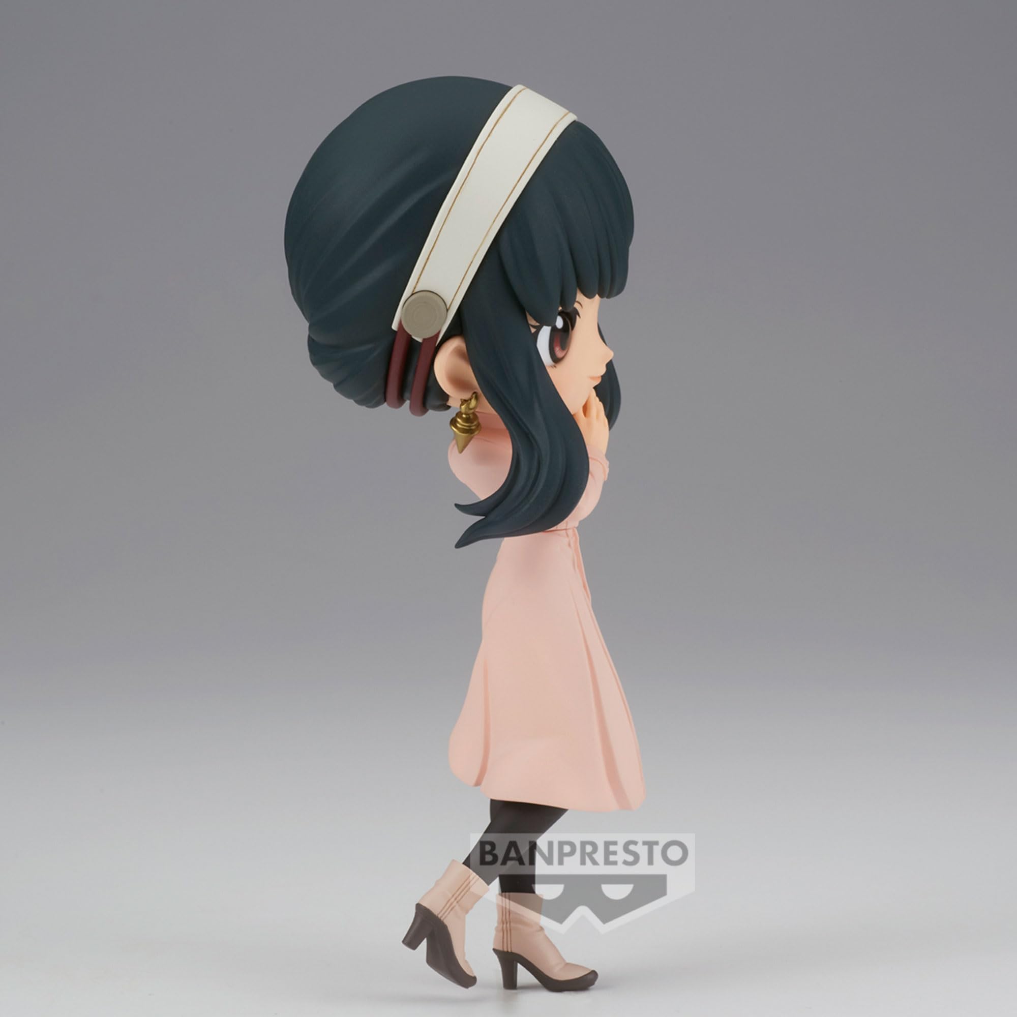 Banpresto Yor Forger Going Out ver face detail highlights cheek charm.