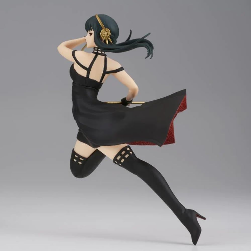 Banpresto Yor Forger articulation and joints for versatile posing