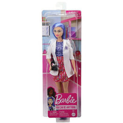 Barbie Careers Scientist doll color-block dress complements imaginative science adventures.