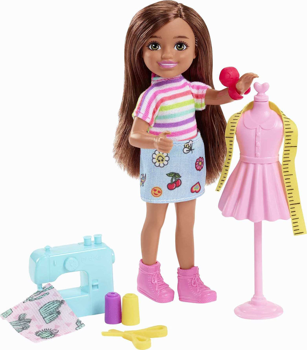 Barbie Chelsea 6-inch figure with clothing set encourages creative play.