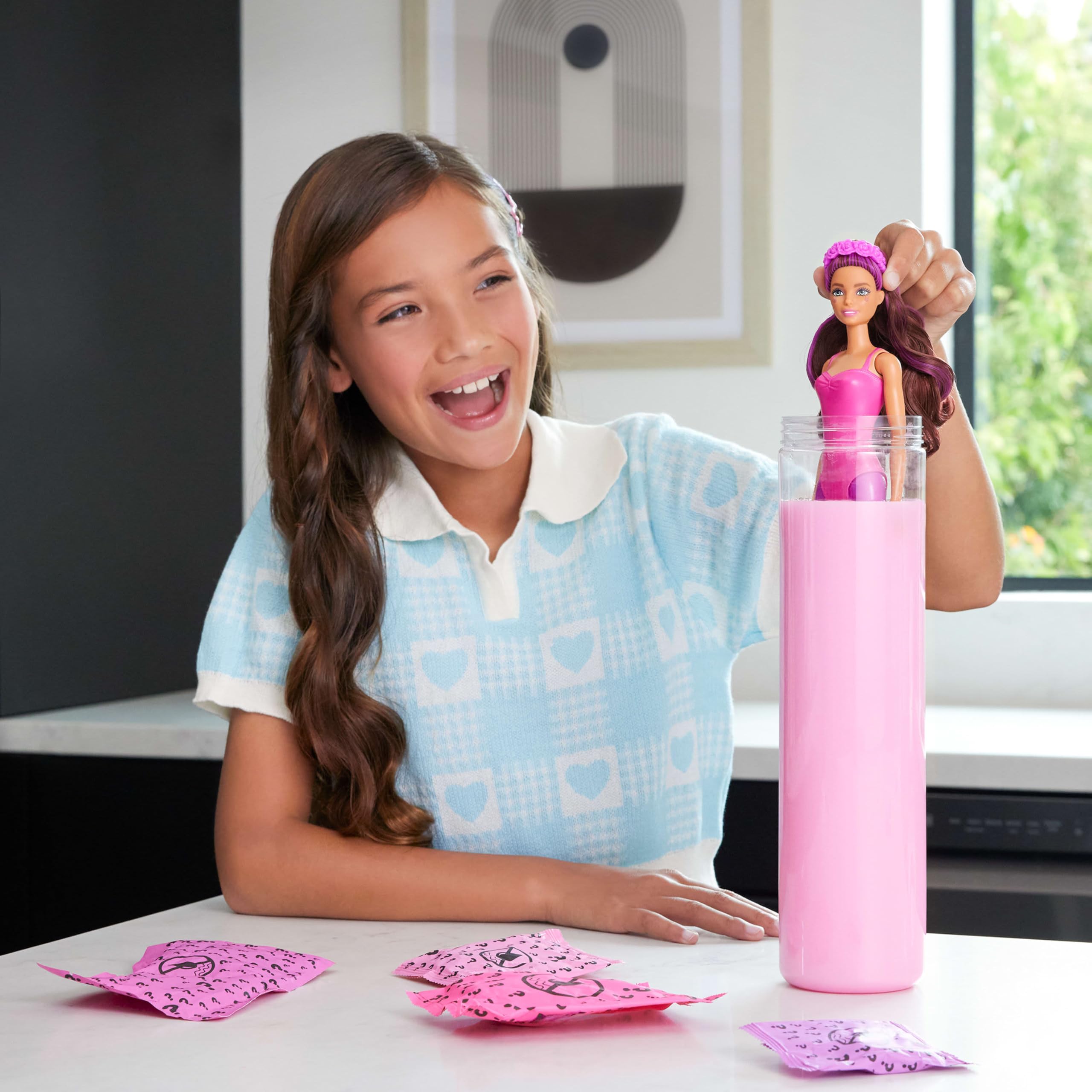Barbie Color Reveal doll face makeup changes with cold and warm water.