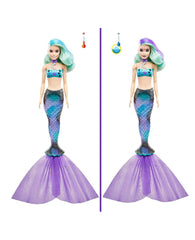 Barbie Color Reveal mermaid fin detail enhances storytelling during pretend mermaid adventures.