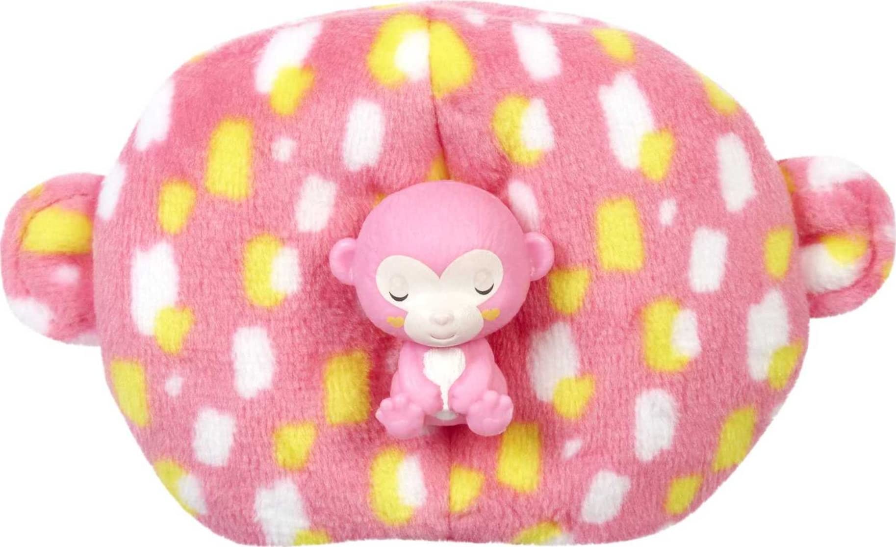 Barbie Cutie Reveal icy cold water color-change accents invite interactive playtime.