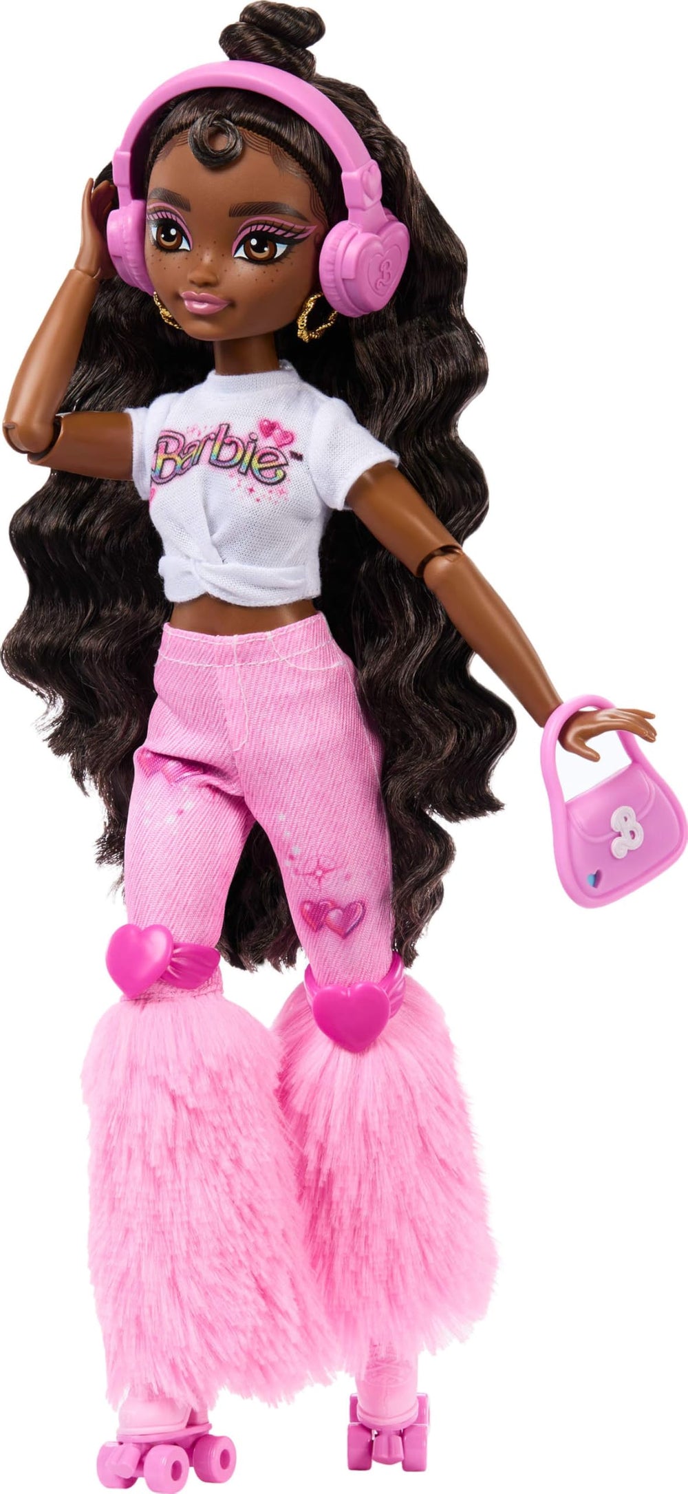 Barbie Dream Besties Brooklyn headphones and heart purse support stylish storytelling moments.
