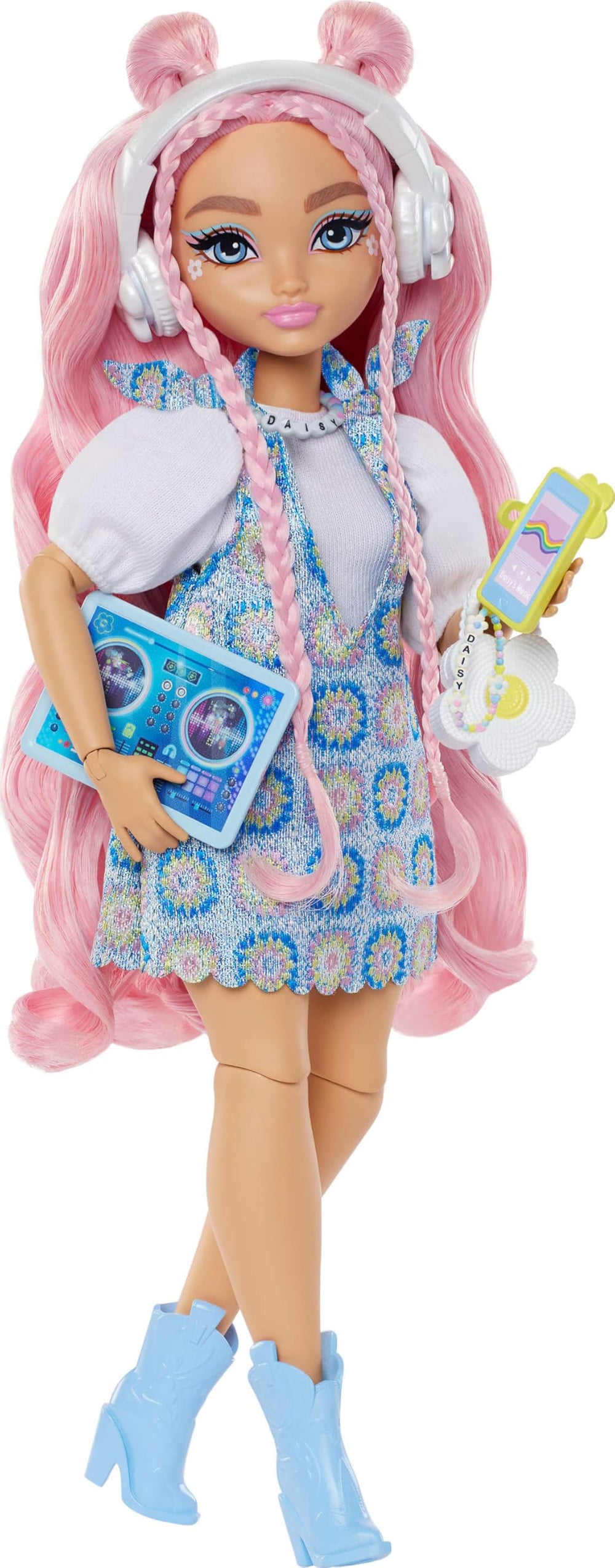 Barbie Dream Besties Daisy Jean doll with removable fashions sparks creative styling play.