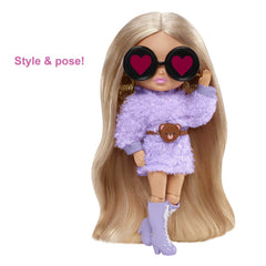 Barbie Extra Minis with doll stand supports stylish dioramas.