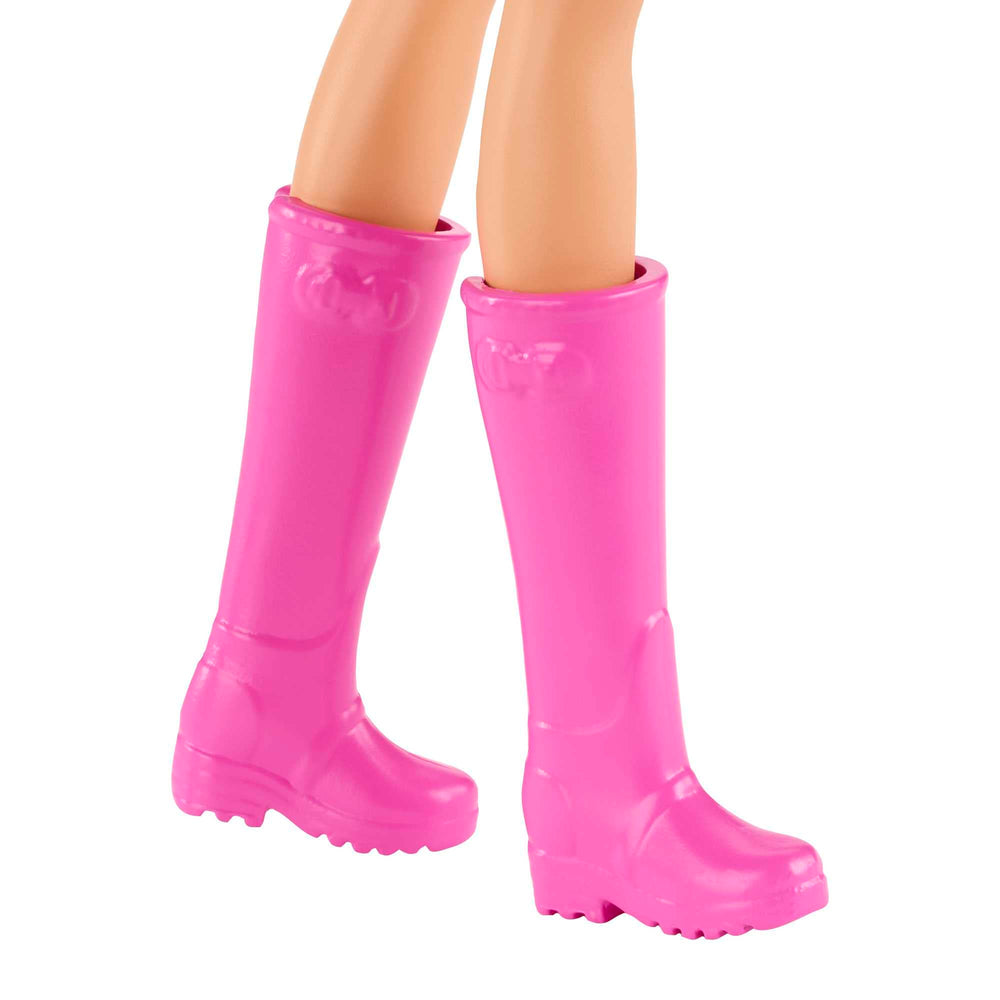 Barbie scale dial weighs produce during playtime