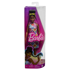 Barbie Fashionistas #210 front-framing hair enhances a polished, ready-to-play vibe.