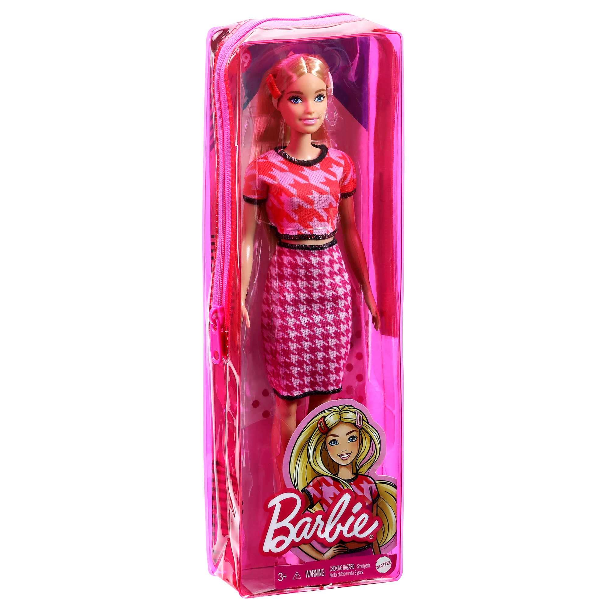 Barbie Fashionistas 169 includes accessories to expand play scenarios