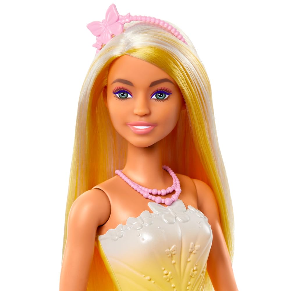 Barbie Royal Doll ombre bodice detail enhances dress-up play.